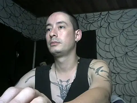 Snapshot of vampireathome chatting on March 13, 7:04 am vampireathome online show from March 13, 7:04 am