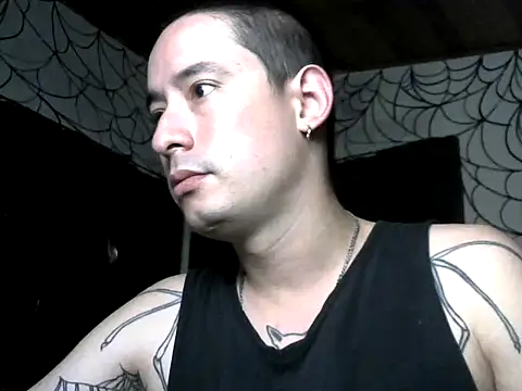 Snapshot of vampireathome chatting on March 24, 7:13 am vampireathome online show from March 24, 7:13 am