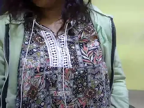 Your cutiepie  online show from December 4, 8:28 pm