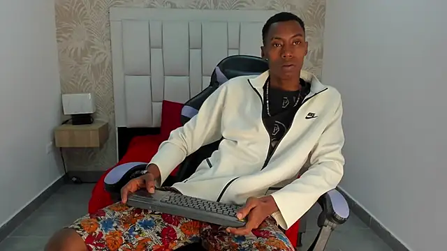 karllhil online show from September 17, 11:12 am