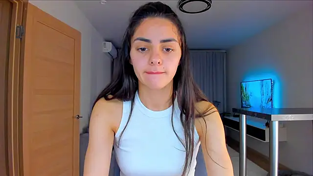 EmiliaZen online show from November 10, 2:49 pm