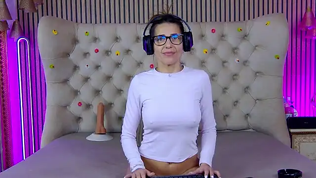 PlayfulShow online show from January 18, 1:59 pm