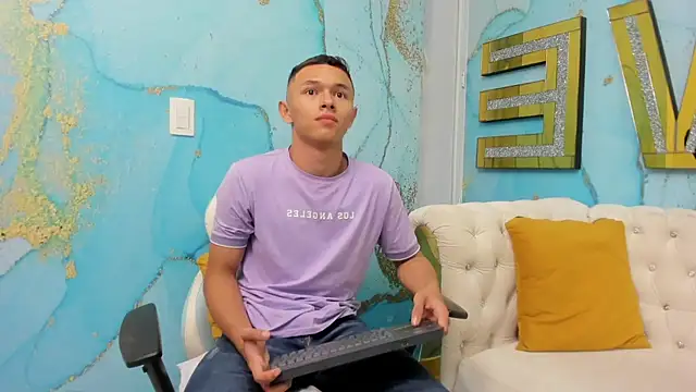 Andy dior18 online show from February 12, 2:03 am