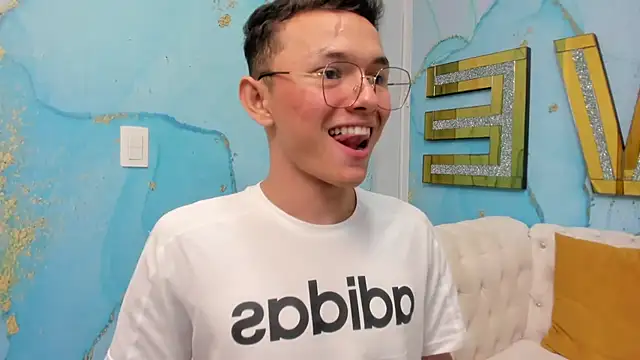 Andy dior18 online show from March 15, 2:03 am