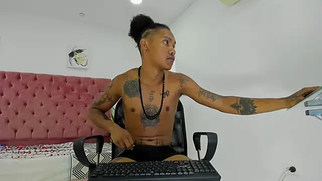 blackdirty420 online show from February 14, 7:33 pm