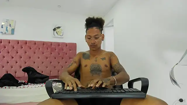 blackdirty420 online show from February 18, 6:04 pm