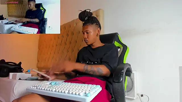 blackdirty420 online show from September 8, 6:40 pm