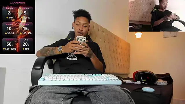 blackdirty420 online show from October 3, 7:44 pm