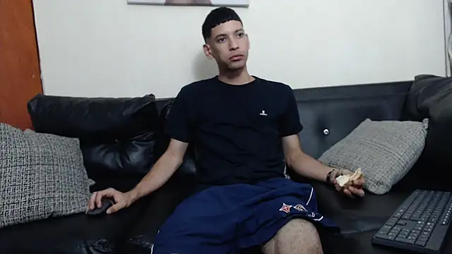 biigjhonny online show from October 4, 2:42 am