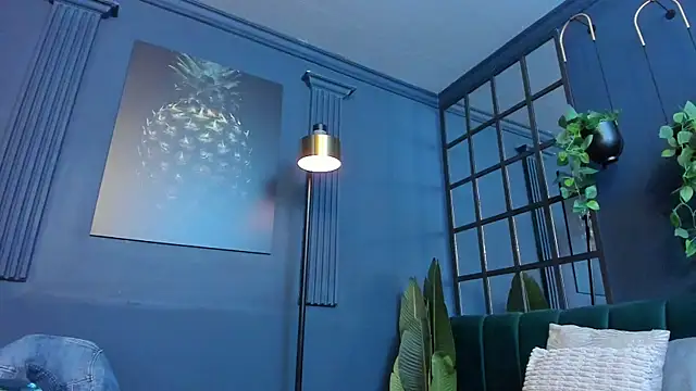 Snapshot of scarlet_edwars chatting on February 25, 7:23 pm scarlet edwars online show from February 25, 7:23 pm