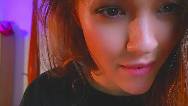 DemiDee online show from December 10, 2:39 pm