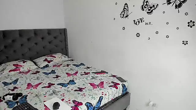 moree Queen online show from February 17, 7:31 pm