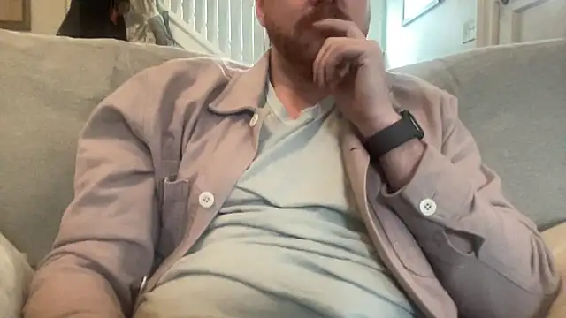 Snapshot of bottombearishguy chatting on February 6, 6:24 pm bottombearishguy online show from February 6, 6:24 pm