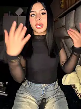 Laura-Khalifa online show from March 13, 7:37 am