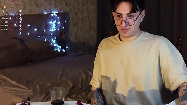 dark-willoww online show from February 8, 7:05 pm