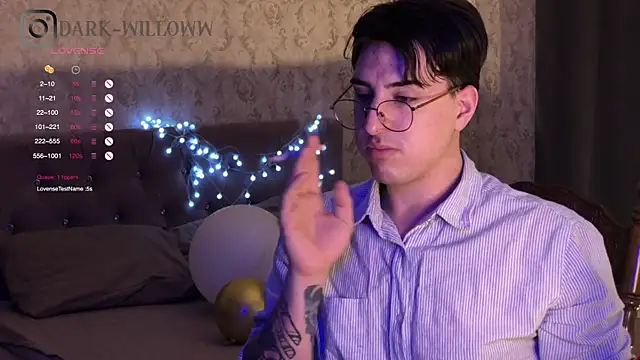 dark-willoww online show from February 24, 6:04 pm