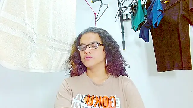 Snapshot of Diane_blossom chatting on February 7, 12:39 pm Diane blossom online show from February 7, 12:39 pm