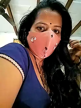 Snapshot of sinnerlady chatting on February 6, 7:56 am sinnerlady online show from February 6, 7:56 am