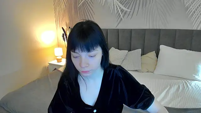 SkinyJoyce online show from March 12, 2:09 am