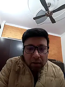 innocentboy1987 online show from February 13, 7:56 am