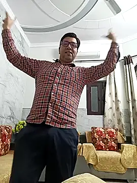 innocentboy1987 online show from March 17, 11:42 am