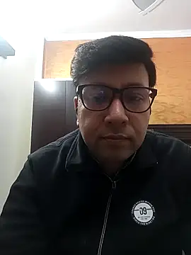 innocentboy1987 online show from November 21, 9:41 am