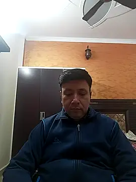 innocentboy1987 online show from November 26, 4:46 am