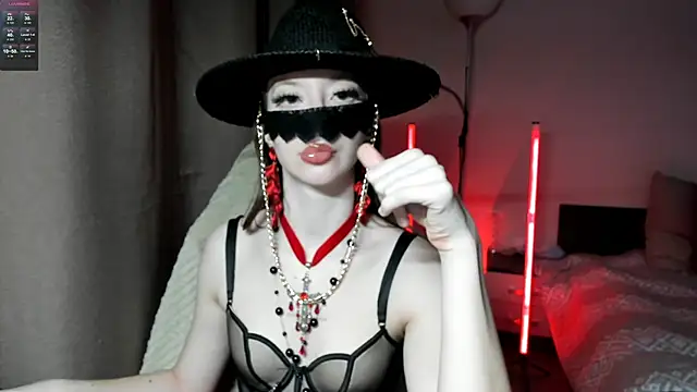 holyharlot online show from March 14, 4:51 pm