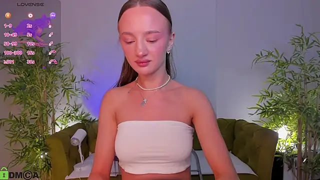 Snapshot of miiss__lulu chatting on June 5, 12:28 am miiss lulu online show from June 5, 12:28 am