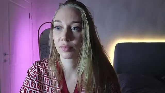 Snapshot of Engel_13 chatting on October 6, 9:01 pm Engel 13 online show from October 6, 9:01 pm