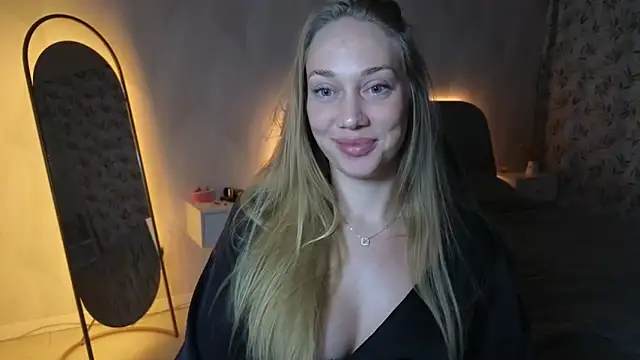 Snapshot of Engel_13 chatting on November 27, 6:21 pm Engel 13 online show from November 27, 6:21 pm