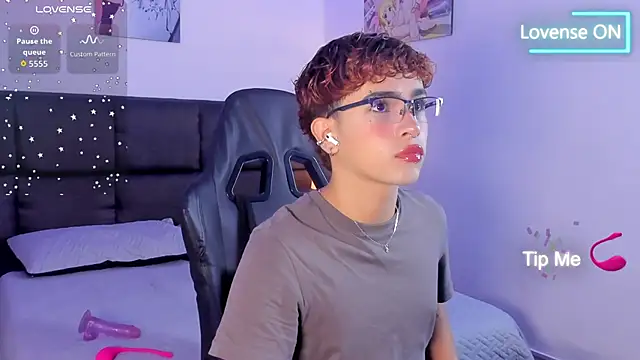 Aiiden 15 online show from September 23, 12:30 pm