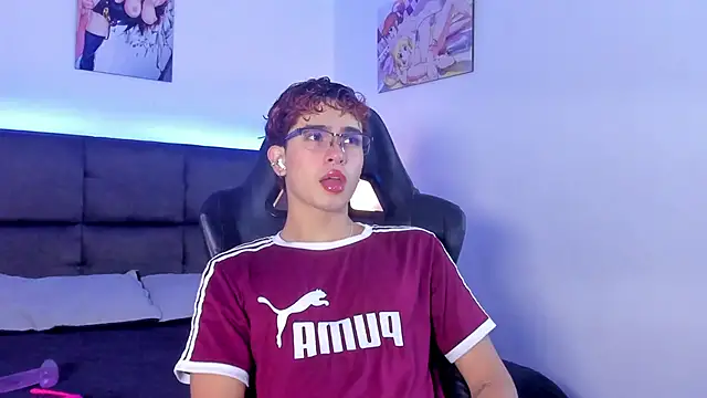 Aiiden 15 online show from October 3, 12:02 pm