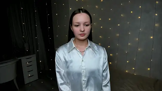 LorettaBierlly online show from February 9, 3:56 pm