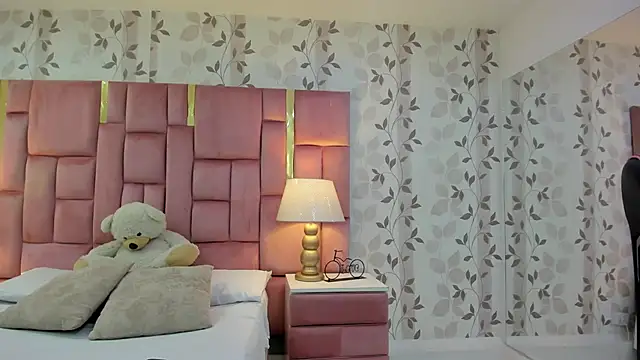 ArianaFranco online show from March 3, 12:55 pm