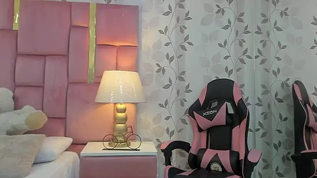 ArianaFranco online show from March 22, 3:37 pm