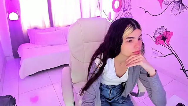 Snapshot of Isabela_Fiorelli chatting on November 9, 1:09 pm Isabela Fiorelli online show from November 9, 1:09 pm