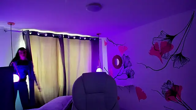 Snapshot of Isabela_Fiorelli chatting on November 15, 1:18 pm Isabela Fiorelli online show from November 15, 1:18 pm