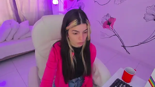 Snapshot of Isabela_Fiorelli chatting on November 22, 1:10 pm Isabela Fiorelli online show from November 22, 1:10 pm