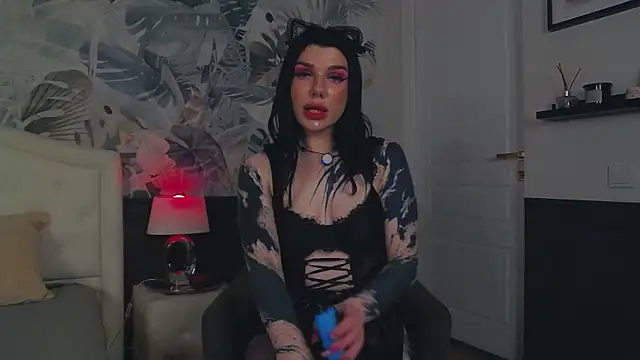 MaeveMoon online show from March 21, 6:11 pm