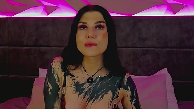 MaeveMoon online show from June 10, 8:19 pm