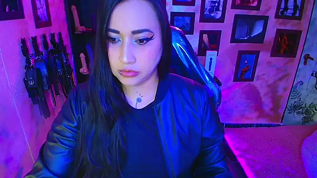 cherryy bombshelll online show from January 15, 4:22 pm