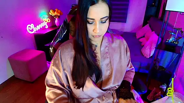Snapshot of cherryy_bombshelll chatting on April 7, 5:08 am cherryy bombshelll online show from April 7, 5:08 am