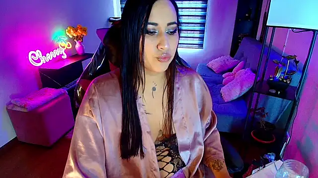 Snapshot of cherryy_bombshelll chatting on April 10, 2:55 pm cherryy bombshelll online show from April 10, 2:55 pm