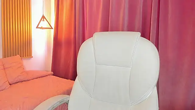 im morgann online show from February 18, 4:26 pm