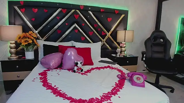 SophieWinsloow online show from February 14, 7:12 pm