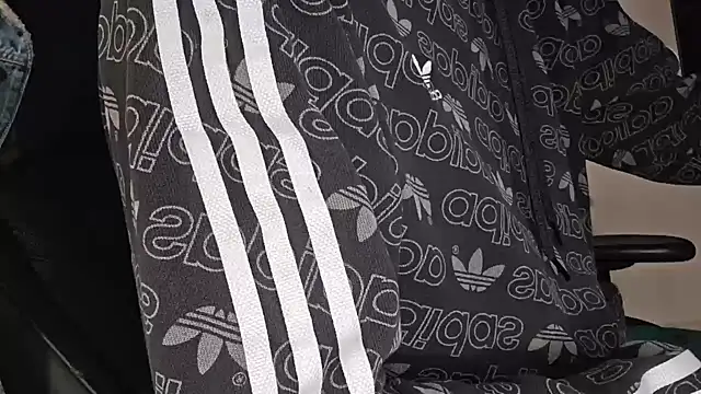 ademandjulia online show from September 29, 4:50 am