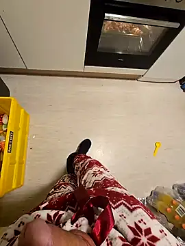 ademandjulia online show from October 7, 3:58 am