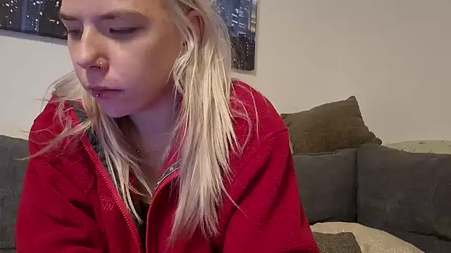 ademandjulia online show from November 14, 8:29 pm