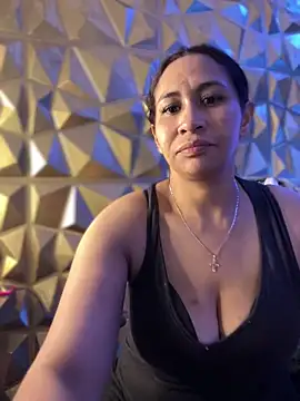 Snapshot of Carola-Ross chatting on February 11, 2:35 am Carola-Ross online show from February 11, 2:35 am